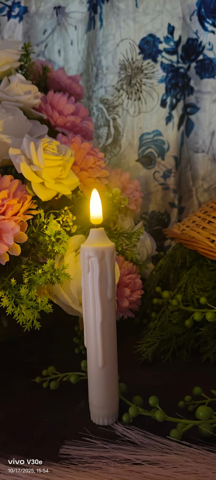 Velora LED Candle